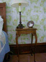 End Table Josh's Room.JPG (16824 bytes)